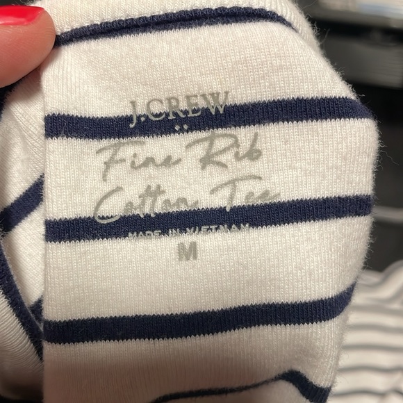 SOLD Striped tee - Picture 3 of 4